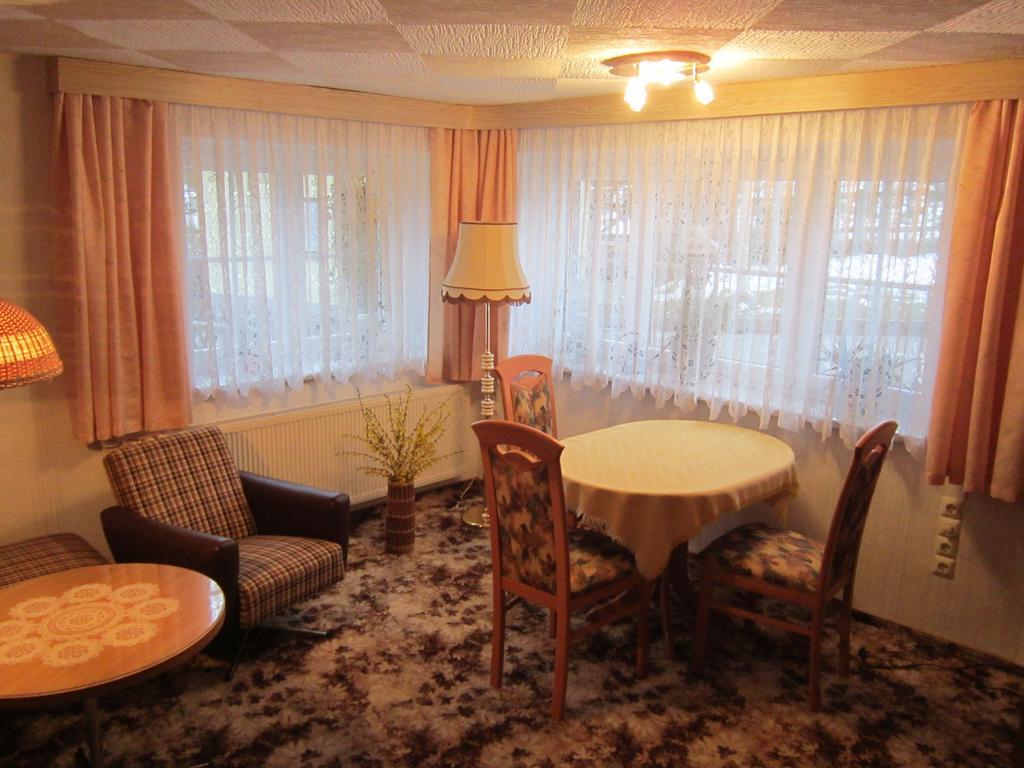 Haus Am Bach Arnsfeld Lägenhet Rum bild